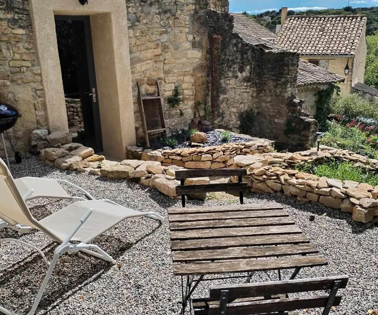 Appartement La Taniere à Lagarde-Pareol